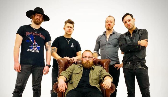 Icarus Falls &#8211; Interview with Harvey Wigg!