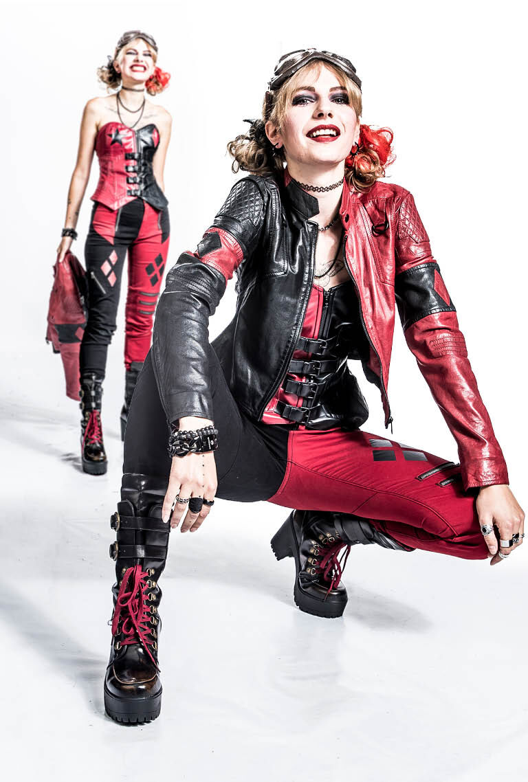 Harley Quinn's Outfit 1.