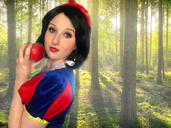 How To Look Like A Disney Princess: Snow White