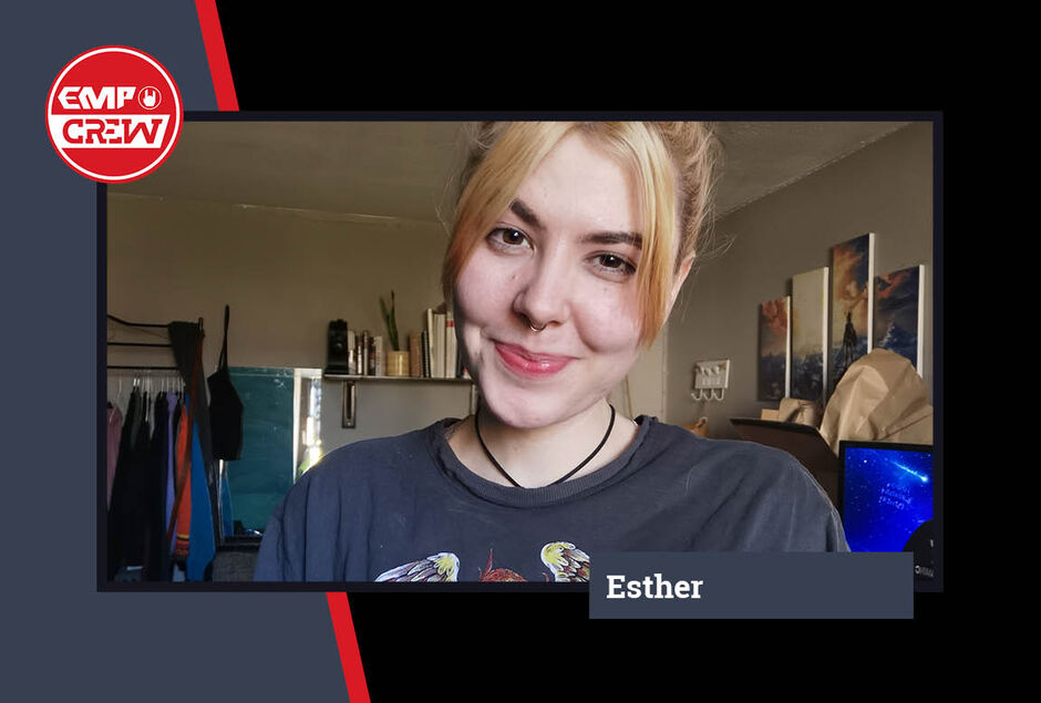 Heyhey ich bin Esther ZimtsternLeicht lost, l&auml;ssig und lebensfroh! Ich singe gern, liebe Zelda und spontane Lachflashs kriege ich schlecht unter Kontrolle.Was mache ich bei der EMPCrew?Bei mir gibt es ein Potpourri verschiedener Inhalte: Casual Retro-Games zocken, lockere Talks und was gerade Laune macht. Mir ist es wichtig die Streams interaktiv zu gestalten und gemeinsam mit der Community eine gute Zeit zu haben. Wenn das nach etwas klingt, das dir gefallen k&ouml;nnte, schau gern mal rein!