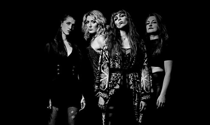 HAWXX &#8211; Interview with Hannah Staphnill!